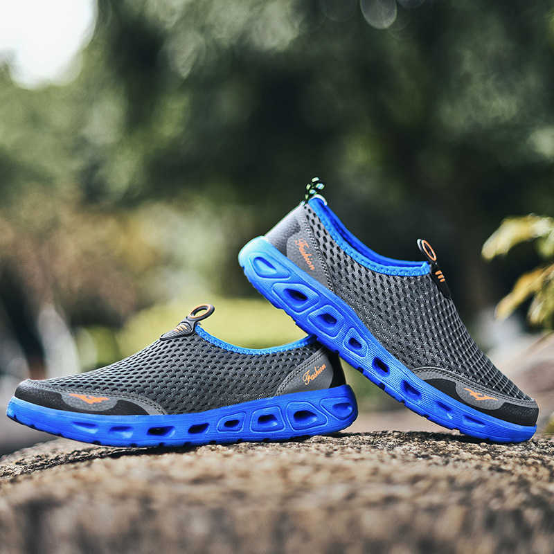 Chaussures de randonnée 2020 hommes Aqua chaussures en plein air respirant chaussures de plage léger séchage rapide Wading chaussures Sport eau Camping baskets chaussures HKD230706