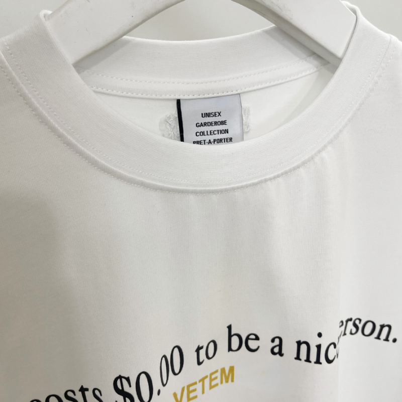 Letra de slogan com logo dourado camisetas casuais masculinas e femininas camisetas de grife folgadas