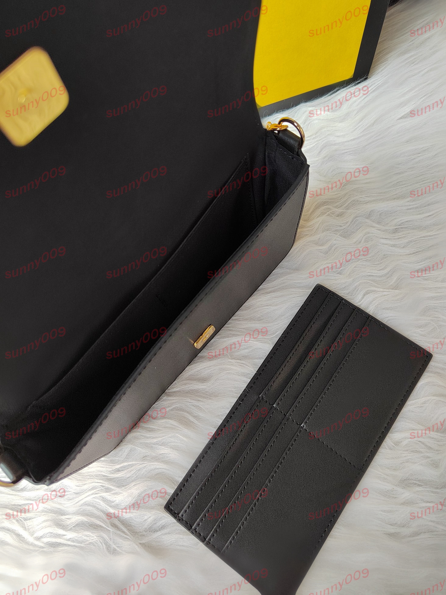 Cross Body Bag Card Holders Long Chain Strap Money Bag Luxury Designer Shoulder Bag Zero Long Wallets Passport Holders