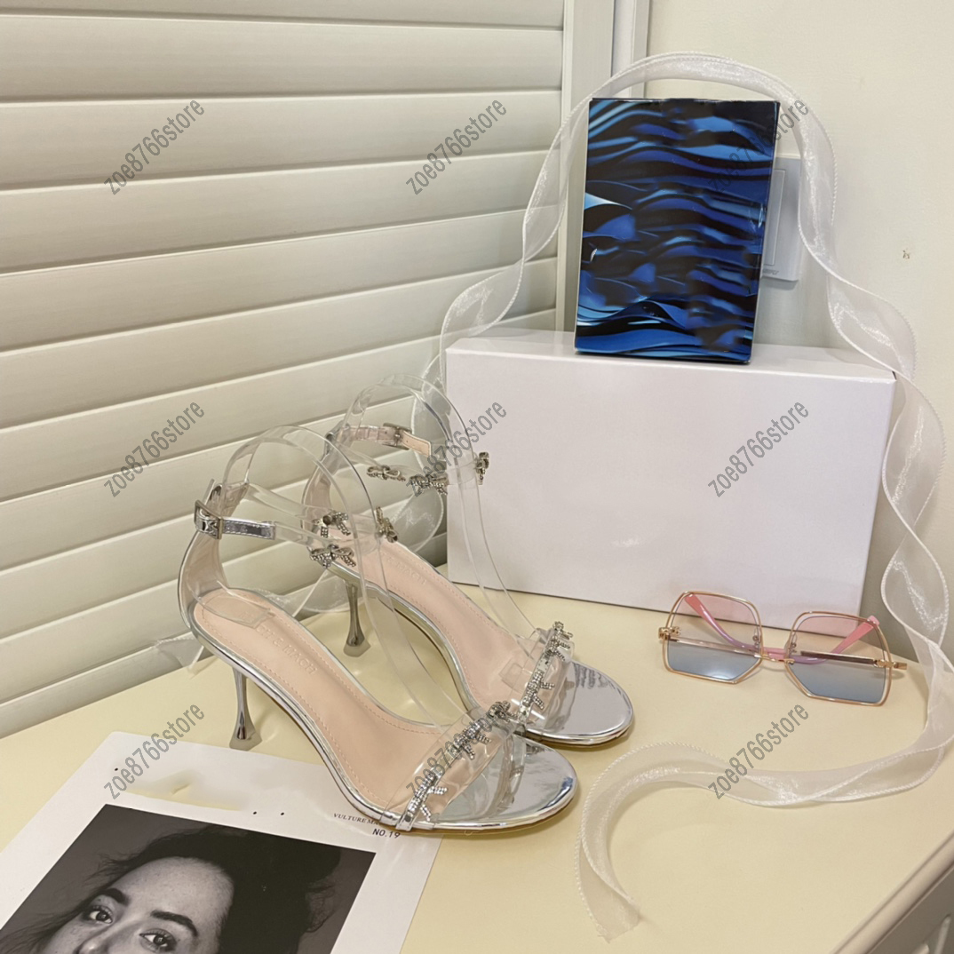 Роскошные дамы заостренные сандалии сандалии алмаз лук дизайнеры дизайнеры Ladies Black White Fashion Classic Ladies Wedding Party Casual Casual