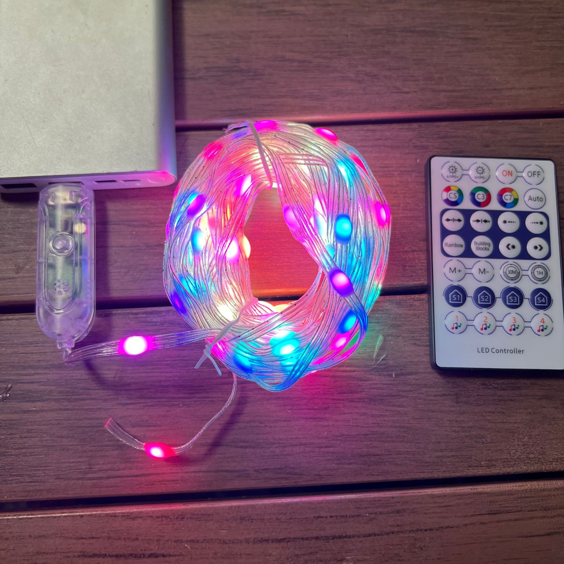 Nuova linea in pelle rgb fantasia campeggio stallo decorazione colore stringa di luce L'app di controllo vocale Bluetooth controlla le luci di marcia del giorno di Natale