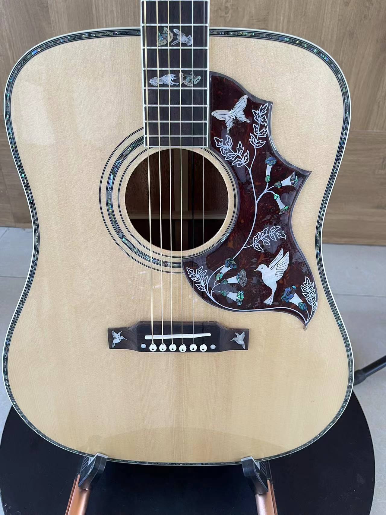 2023 New 41 inch electric acoustic guitar. Picea top, Acacia sides and back, patterned abalone shell binding