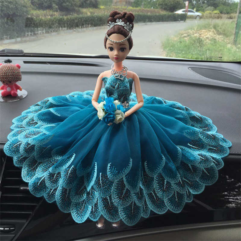 Nouvelle voiture ornements dentelle robe de mariée princesse poupée ornement dame voiture décoration voiture style jouet cadeau d'anniversaire
