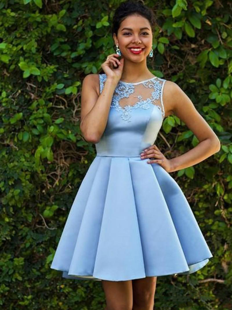 2023 Neue sexy himmelblaue kurze Ballkleider Juwel ärmellose Spitzenapplikationen Satin Rüschen Cooktail-Kleid für besondere Anlässe Heimkehrkleid