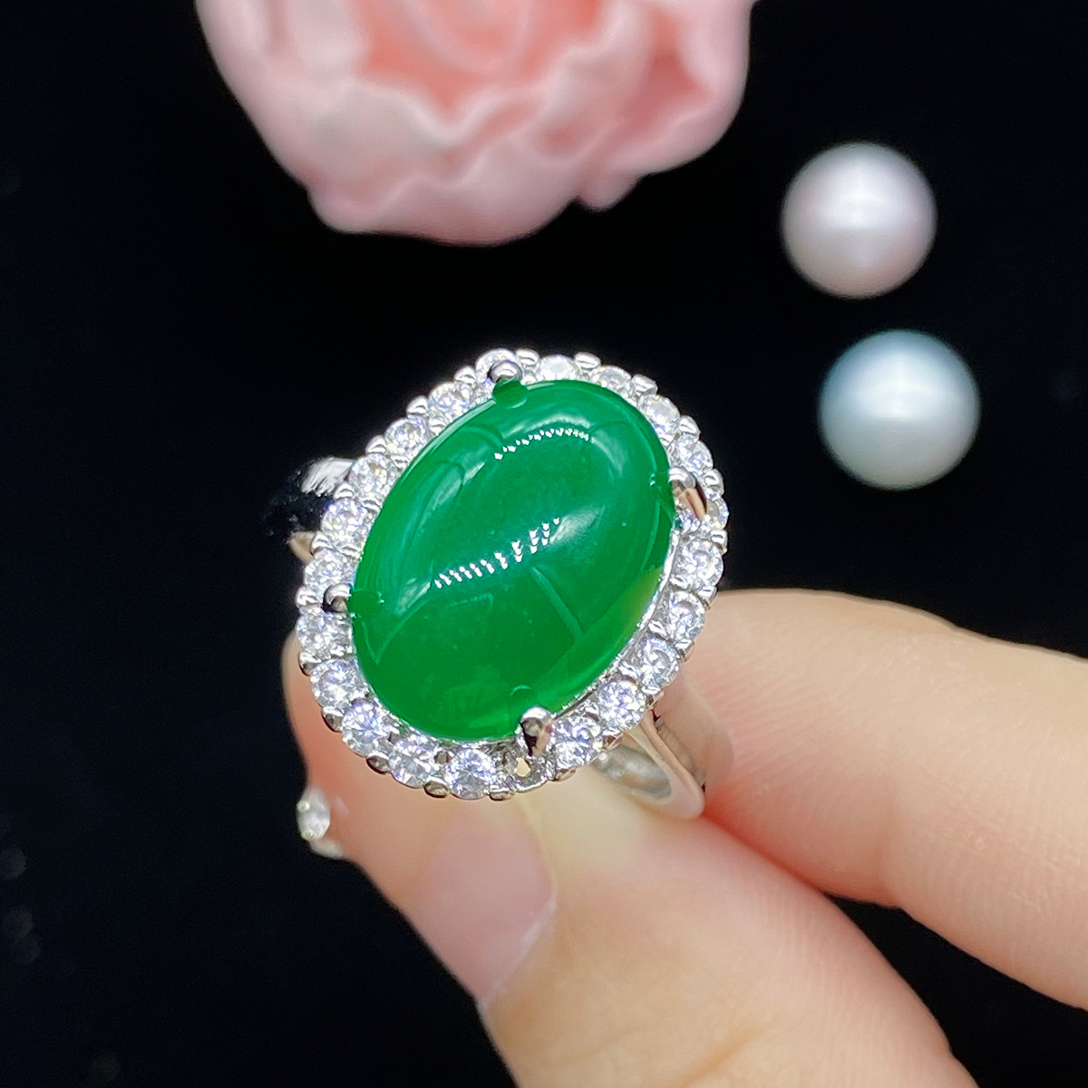 Jóias Anéis de casamento Meninas moda gelo verde jade Esmeralda zircão diamante anel de abertura de ouro branco feminino jóias de festa mãe presente de aniversário ajustável