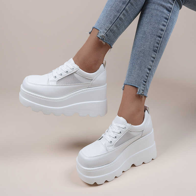 2023 nouveau blanc baskets compensées chaussures plate-forme respirant chaussures creuses grosse plate-forme talon pompes chaussures femmes talons L230704