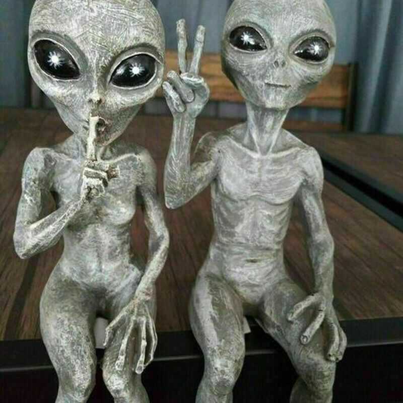 Przestrzeń zewnętrzna Alien ozdoby ogród posąg z żywicy figurka prezent do dekoracji domu ogród dekoracja obejścia miniatury zewnętrzne L230620