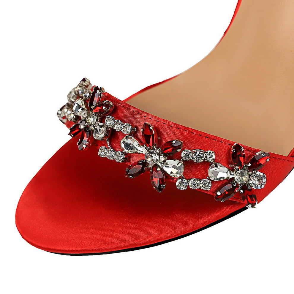 2023 Mulheres Salto Alto de 9cm Sandálias de Cristal Casamento Noiva Salto Agulha Sandálias Brilho Baile de Formatura Elegante Stripper Sapatos de Cetim Strap L230704