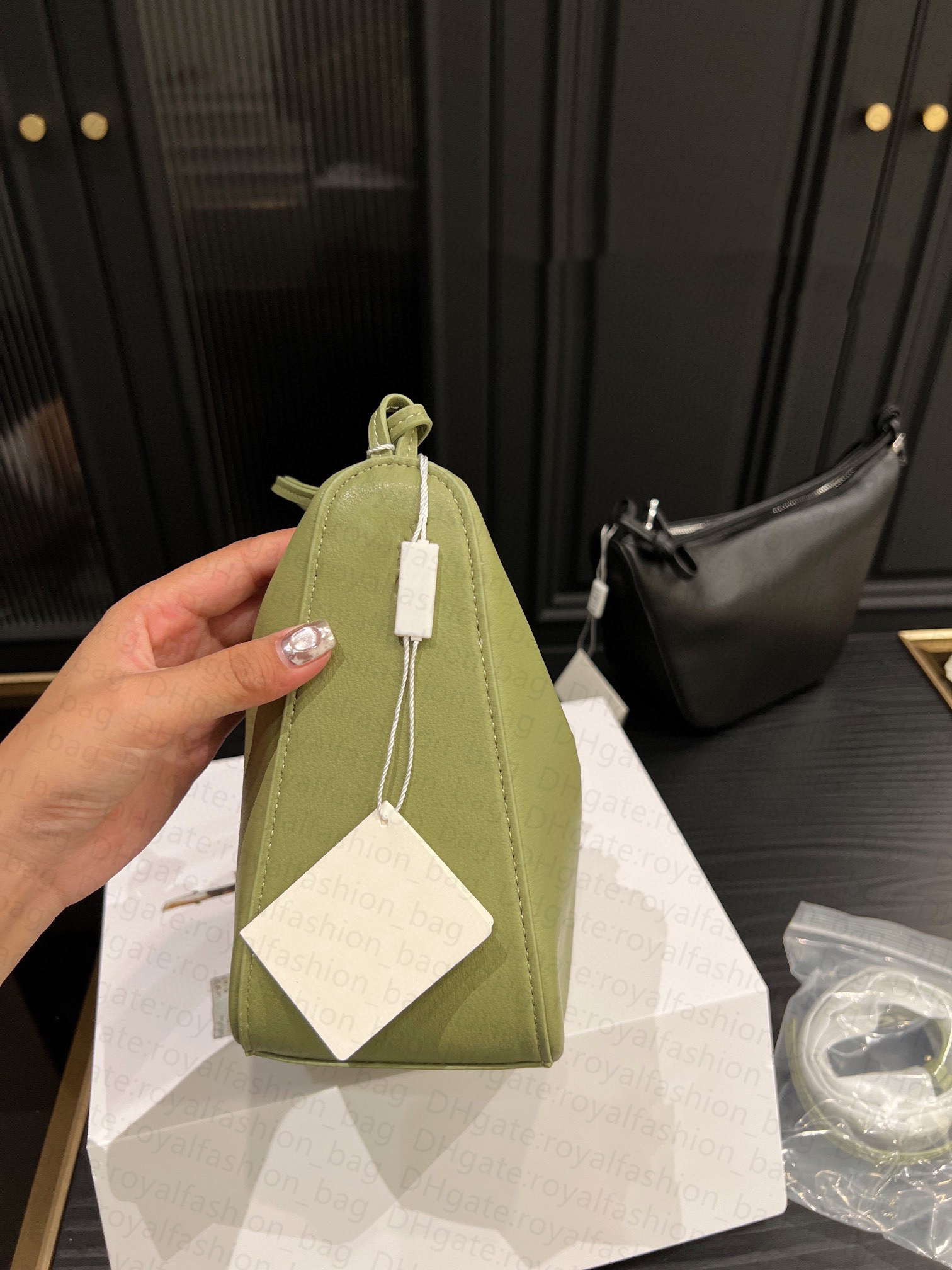 Mirror Quality Hammock Hobobag Designer Bag Zipper Open Leather Women Shoulder Bag