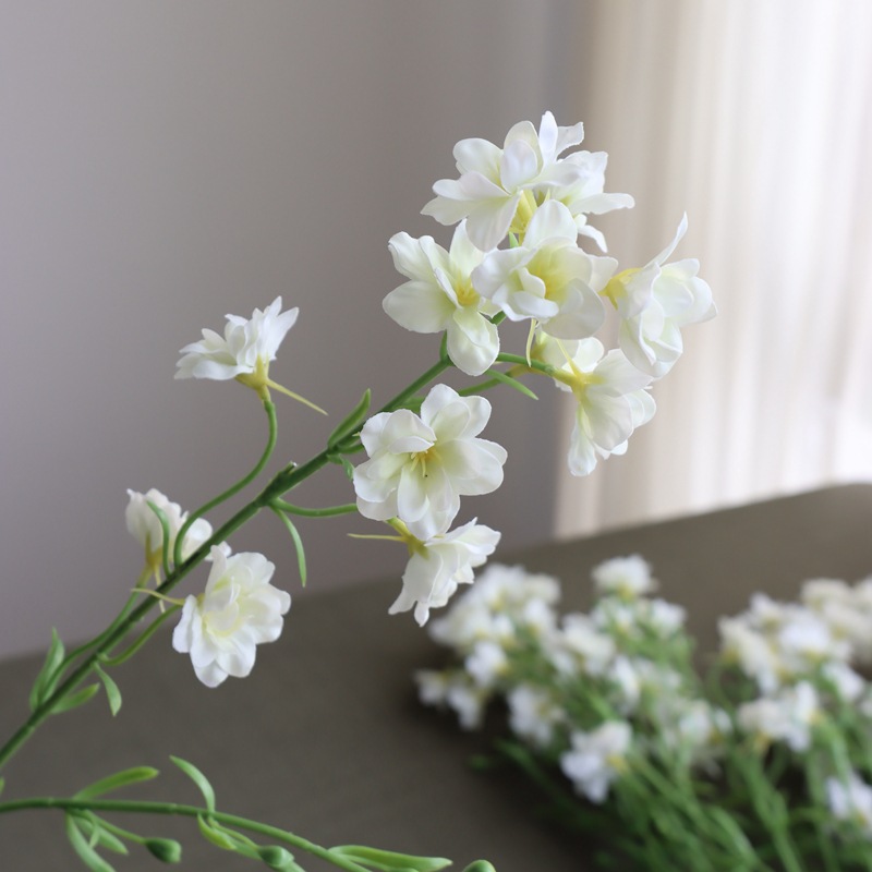4 fiori artificiali di fascia alta, Delphinium, viole al tocco reale, fiori finti la casa, soggiorno, tavola da festa, decorazioni matrimoni, composizione floreale Phalaenopsis
