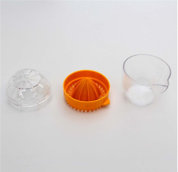 Ny citronpress med locket Plastic Manual Lemon Juicer Orange Press Cup Citrus Squeezer med Pour Pip Fruit Tools JL1540