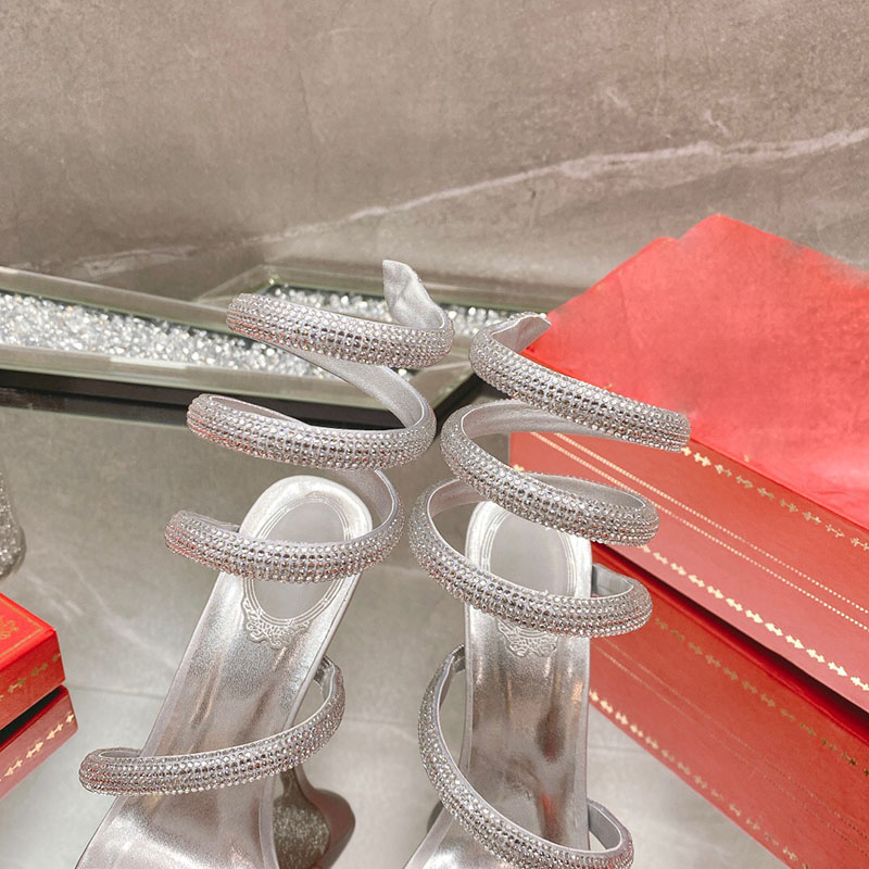 디자이너 신발 Cleo Sandal High Heels 고품질 파티 이브닝 ​​신발 디자이너 발 뒤꿈치 여성 스틸레토 샌들 RC 샌들 크리스탈 힐 유명한 고급 디자이너 슬라이드