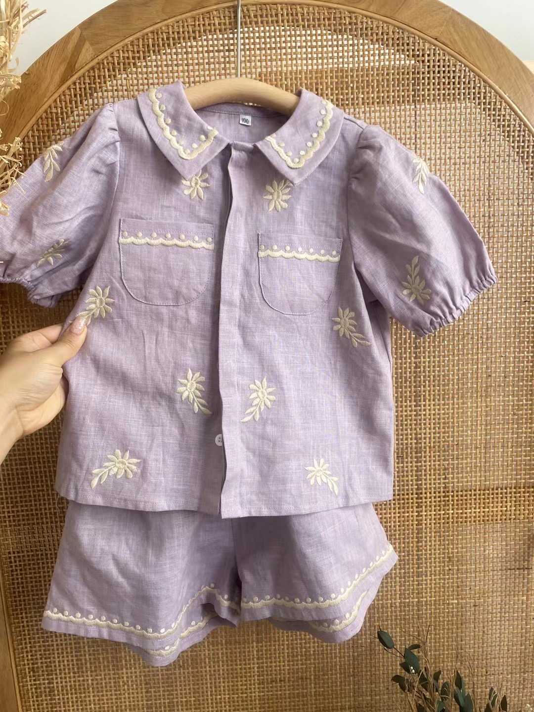 Sukienki dziewczynki apo dla dzieci haft haftowy 2023 Letnia nowa lniana bluzka europejska amerykańska marka mody dla dzieci ubrania dla niemowląt dresseshkd230712
