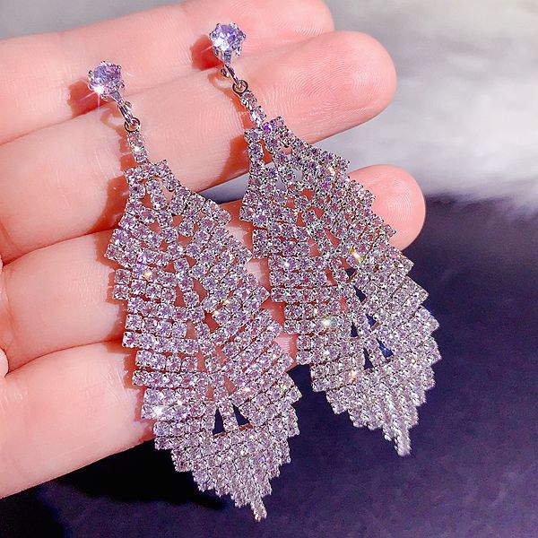 Lange Tassel Dangles Luxe zirkoon kwast oorbellen Diamond Dress Bruiloft Accessoires Oorbellen Drop oorbellen studs Sieraden