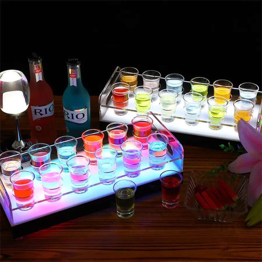 RGB uppladdningsbar akryl upplyst 6 eller 12 glas rack som serverar hållare vinglas glas display stativ led VIP -glasservicebricka