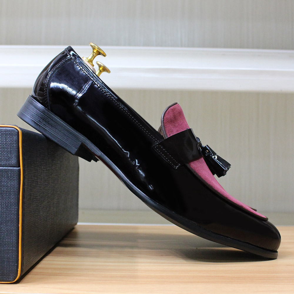 MANDEURS 1991 Cuir authentique du brevet masculin avec des chaussures habillées en daim sur des chaussures de fête faite à la main