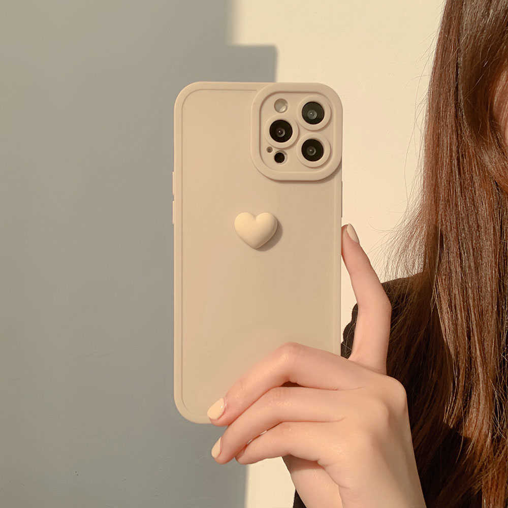 iPhone 11 12 13 14 Pro Max XR XS Max 7 8 Plus Soft Silicone Camera Protector Caver Case Case for Girl L230619の3Dラブハートフォンケース