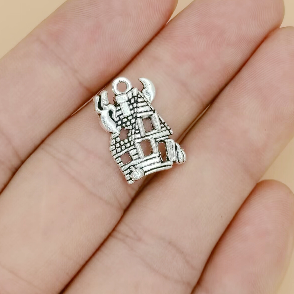 100st Halloween Haunted Ghost House Charm för att skapa smyckenilltillbehör Antique Silver A-067