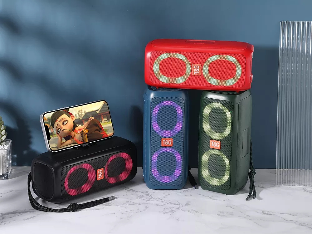 2023 NUOVO design TWS altoparlante FM wireless musica da tavolo con subwoofer da tavolo leggero e colorato con supporto telefono TG333