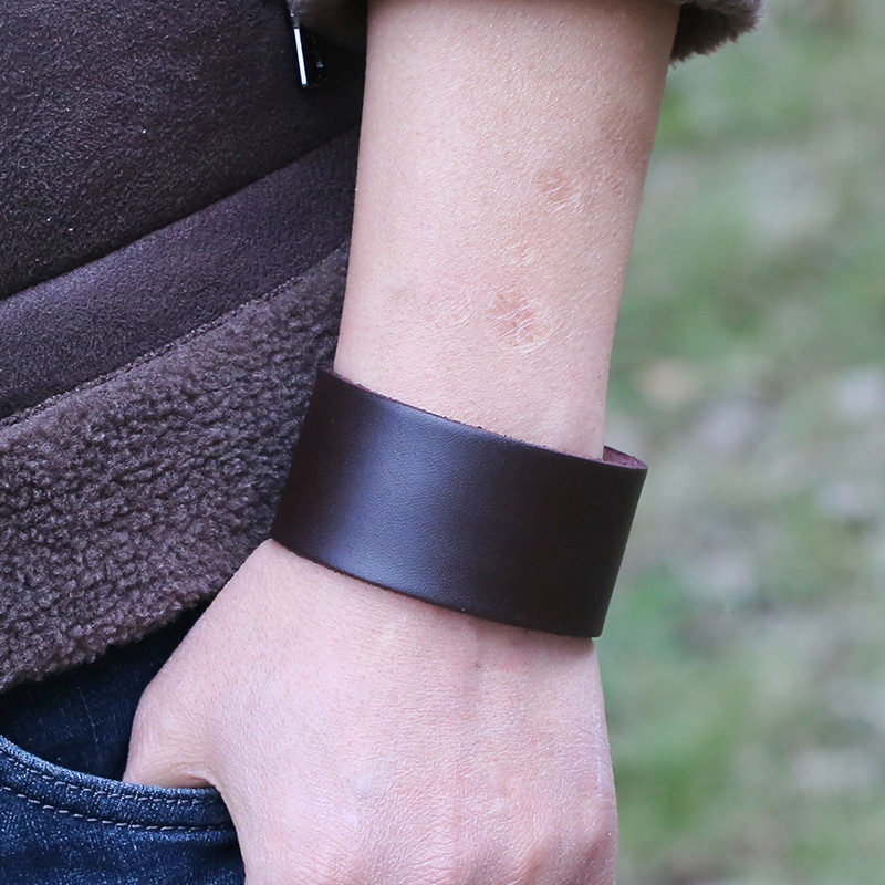 Stylish herrläder manschett armband armband med snäpp fästelement justerbart läder wrap smycken tillbehör lager bästa pris