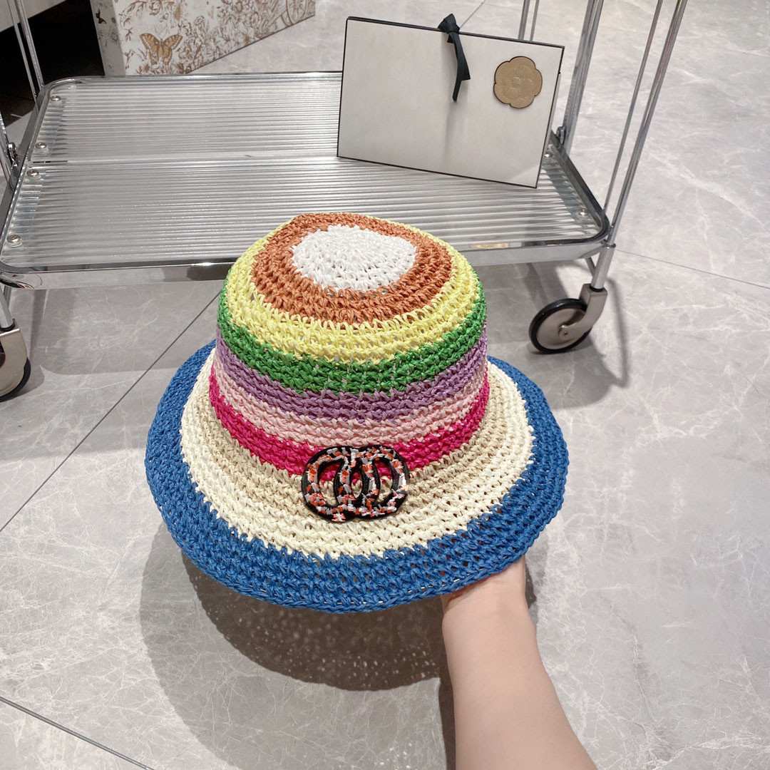 Women Autumn Summer Fashion Designer Bucket hat Iridescence Patches Outdoor Vacation Travel Breathable Letter Embroidery straw hats