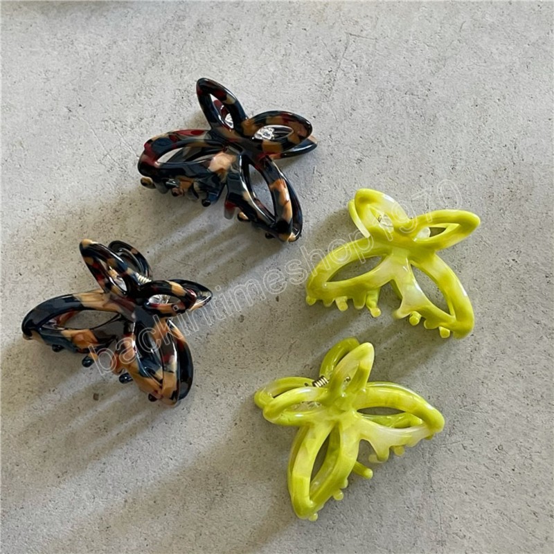 Cute Hollow Butterfly Hair Claws Fashion Sweet Women Girls Plastic Ponytail Clip Small Hair Clip Hair Accessories