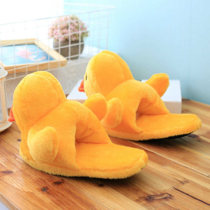 Winter Women Home Yellow Duck Fuzzy Slippers Cartoon Slides Snug Bedroom Slides Warm Cotton Indoor Female Slippers L230704