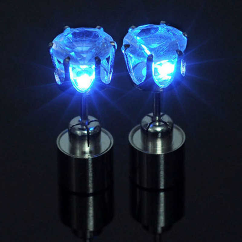 Stud LED Clignotant Glow Zircon Studs Boucles d'oreilles Cool Shining LED Ear Studs Tide Dance Party Festival Bijoux Accessoires Cadeaux J230717