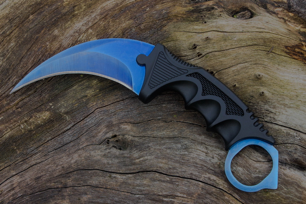 Promotion C7145 CSGO Counter Strike Karambit Knife 3Cr13Mov Steel Blade ABS Handle Claw Knives with Sheath Outdoor Hunting Survival Fighting Camping Tools