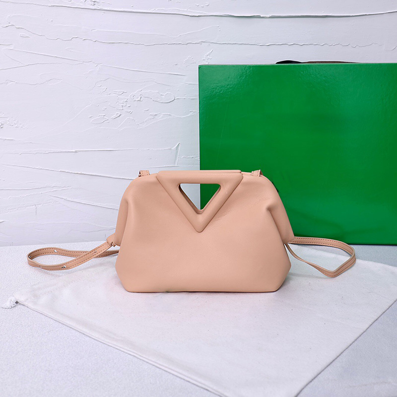 Mjuk volym topphandtag väska triangeln väska fast färg tygväskor axelväska läder designer handväska kvinnor totes lyxiga handväskor berömda crossbody designer väskor