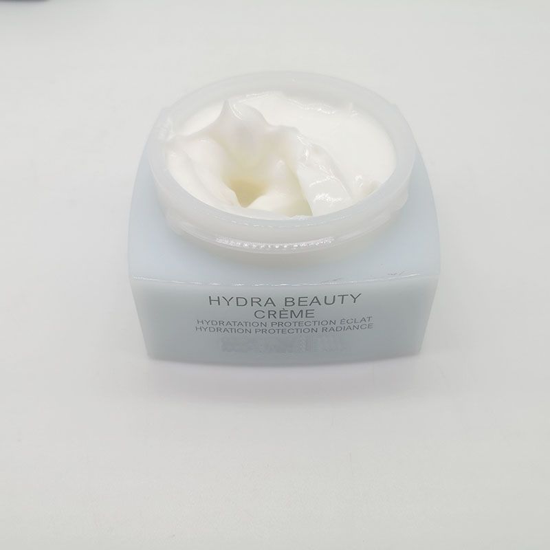 Makeup Foundation Primer CC Creams Code 7501 Hydra Beauty Ch Creme Hydrataion Protection Eclat Hydration Strålning Poids Net 50g 1.7oz