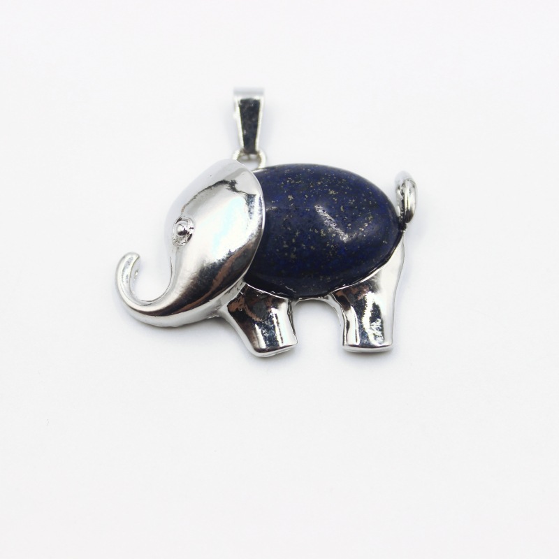 Natural Stone Pendant Vintage Carving Elephant Shape Crystal Agate Charms Halsbandsmycken Tillbehör