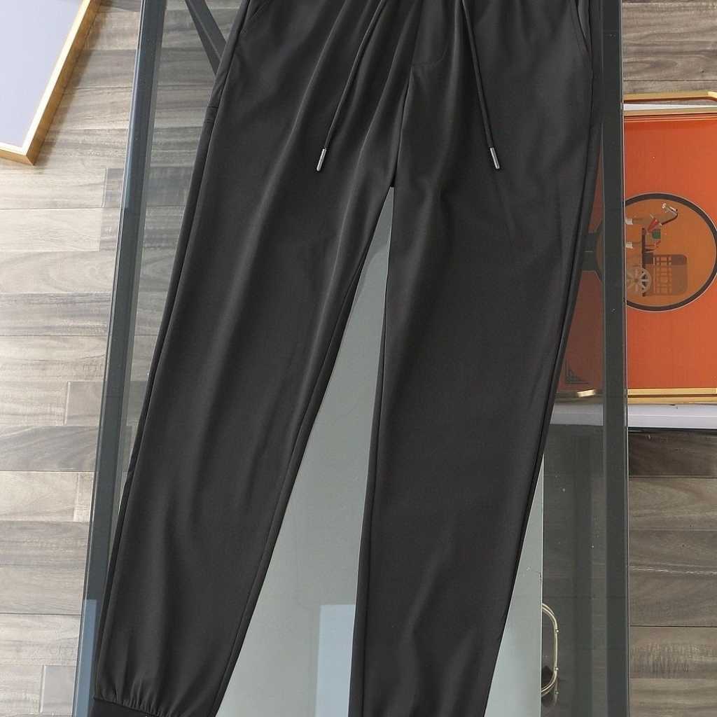 Spring and Summer Men's Thin Sweatpants, Elastic Shrink Size Adjustment is Convenient, Small Foot Pants Style Casual Fashion.