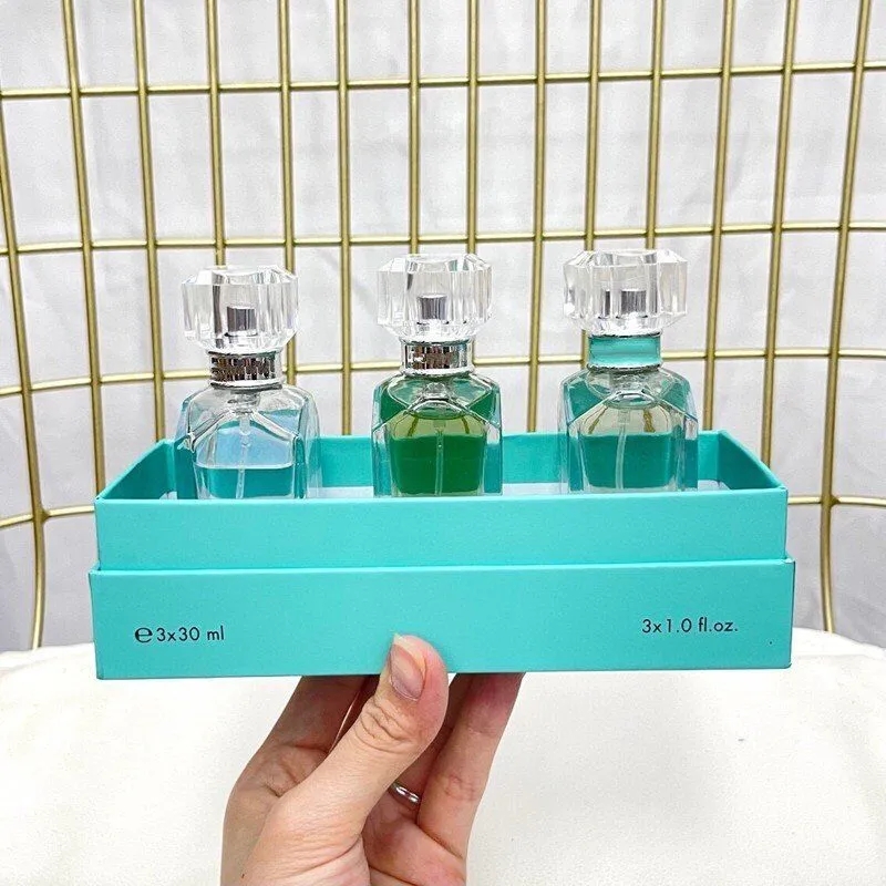 2023 luxury Brand Women Perfume 30ml with Set Eau De Parfum Long Lasting Smell EDP Woman Cologne Spray 4 in 1 Kit Fragrance Gift Box