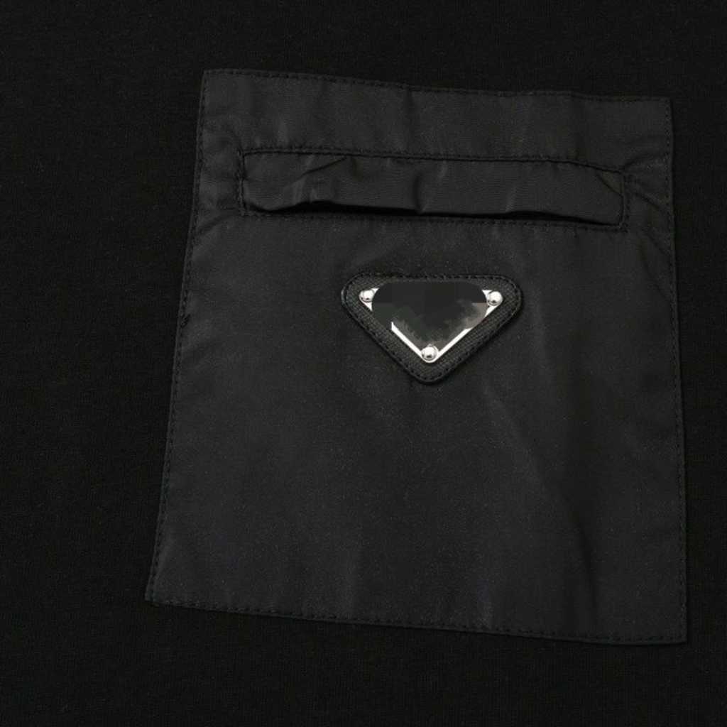 Summer men's classic pocket triangle short sleeve, acrylic fabric soft comfortable not shrink, loose version of leisure fashion.