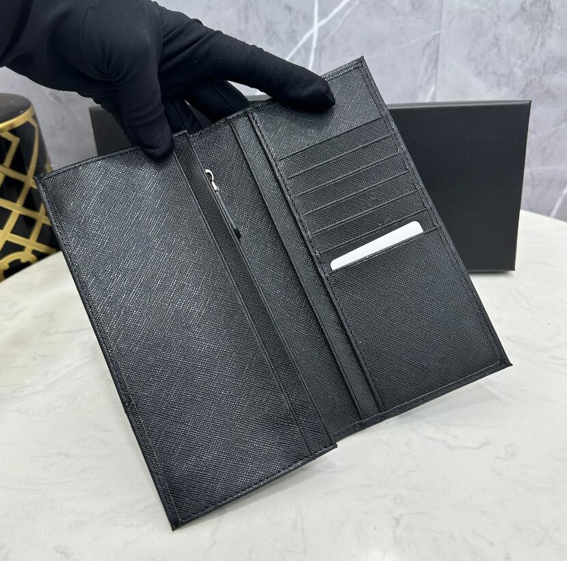 Designerskie torby męskie portfele skórzane oryginalny metalowy trójkąt krótki portfel luksusowy marka duża pojemność długie portfele męskie torby sprzęgła torebka garnitur klipowy kieszeń zamek błyskawiczny