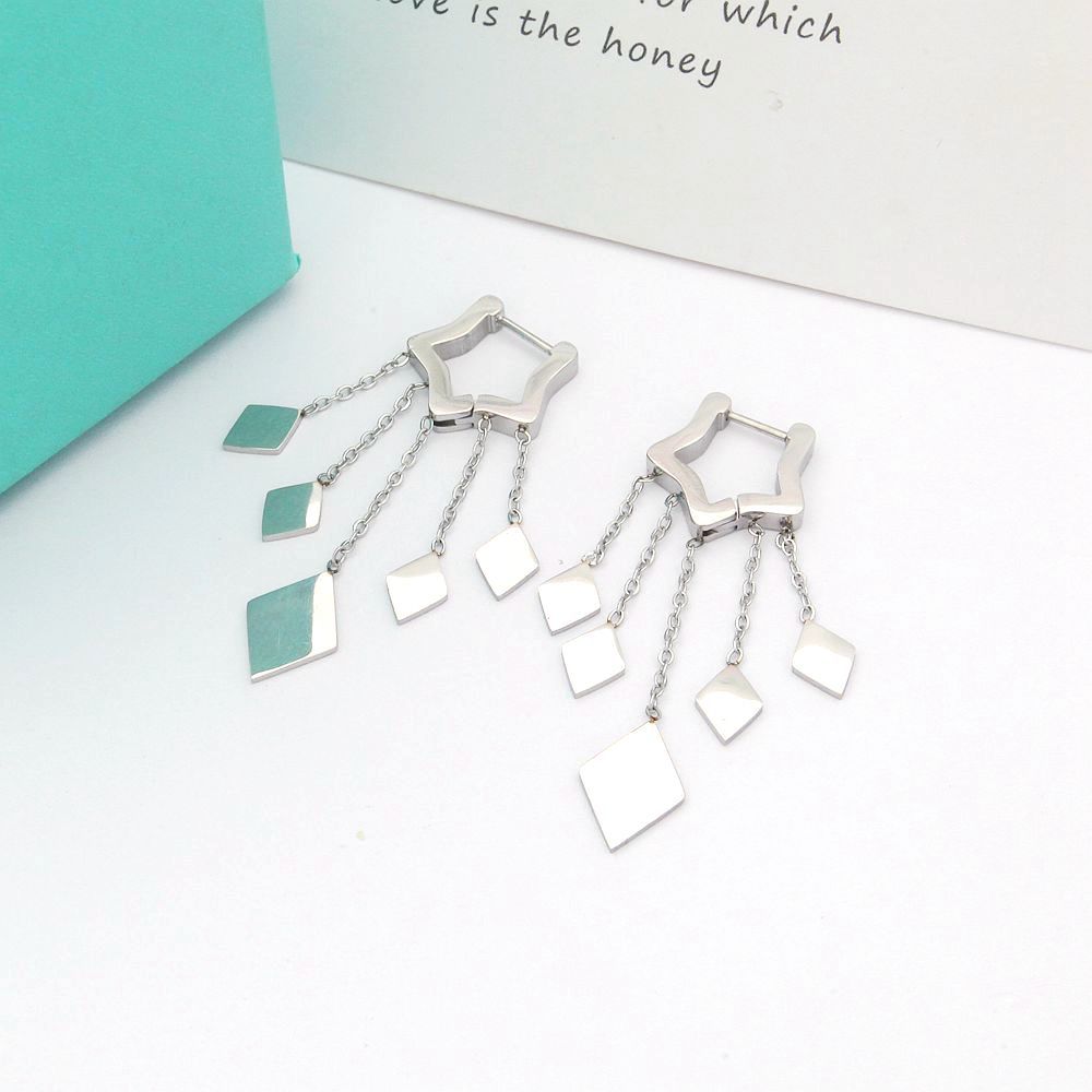 Титановые стальные ювелирные изделия Оптовая полая звезда пряжка для ушей подвесной бриллианты Серьги для кисточки