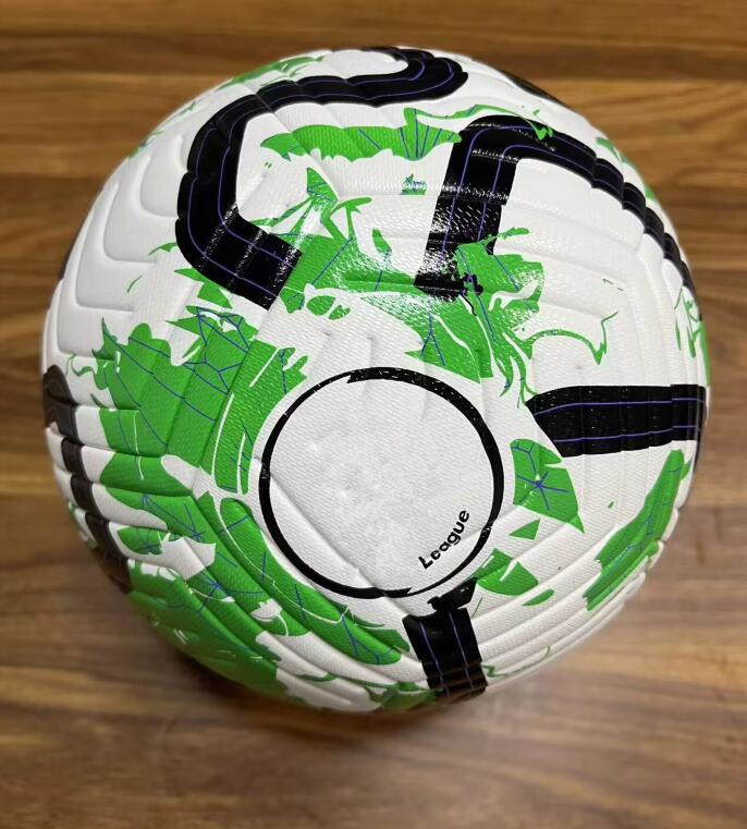 Top New Club League Soccer Ball Taille 5 2023 2024 Haute qualité Nice Match Liga Premer 23 24 PU Football Expédier les balles sans air DA5E