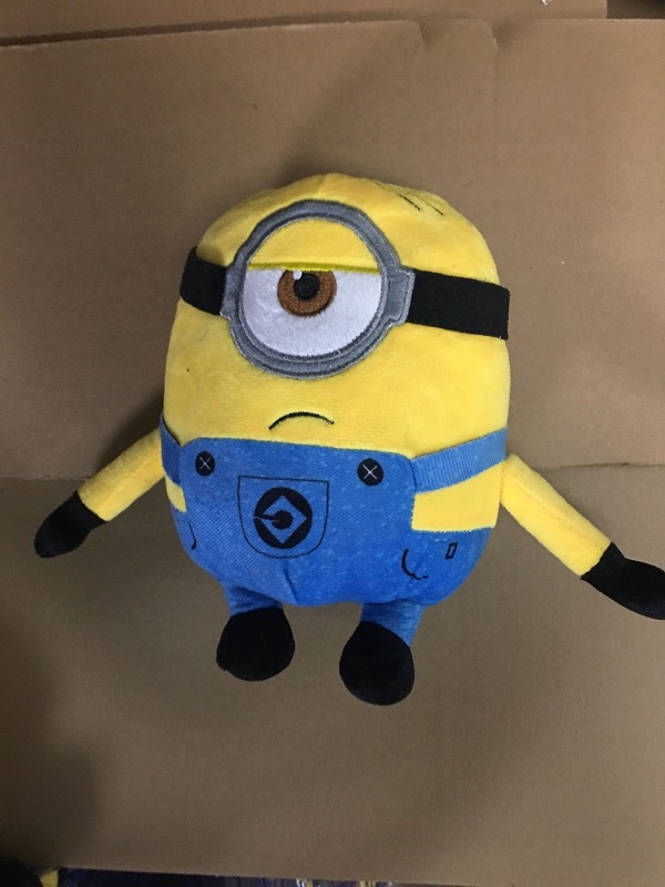 Factory wholesale 20cm three styles of Minions Minion plush toys cartoon animation film and television surrounding dolls children's favorite gifts