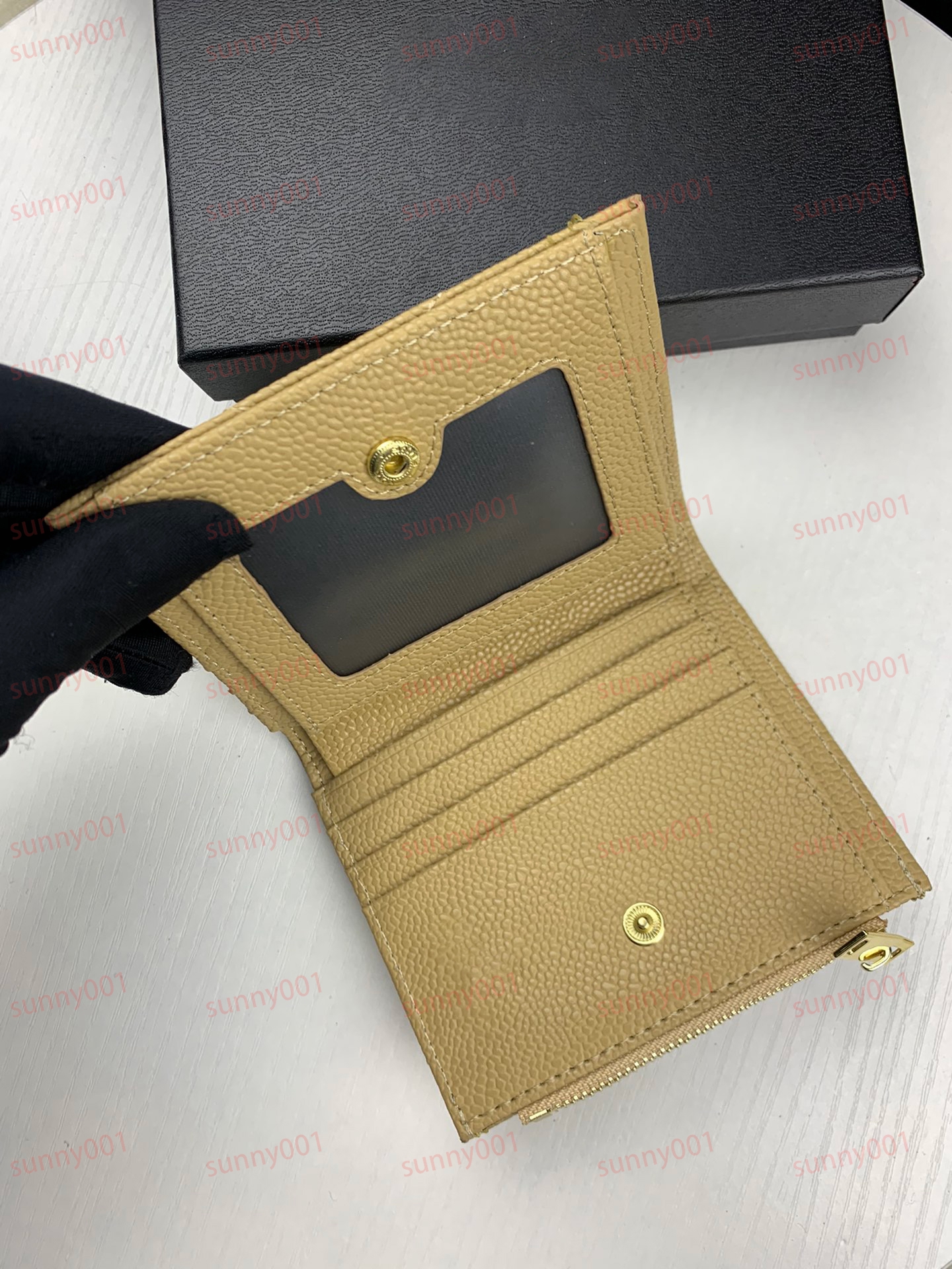 Small Square Wallet Designer Lingge Line Card Bag Wallets Flip Buckle Purse Multi Level Card Position Luxury Solid Color Short Purse Photo Folder