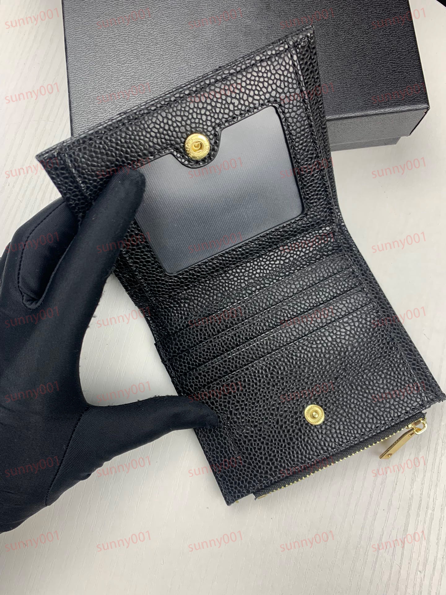 Small Square Wallet Designer Lingge Line Card Bag Wallets Flip Buckle Purse Multi Level Card Position Luxury Solid Color Short Purse Photo Folder