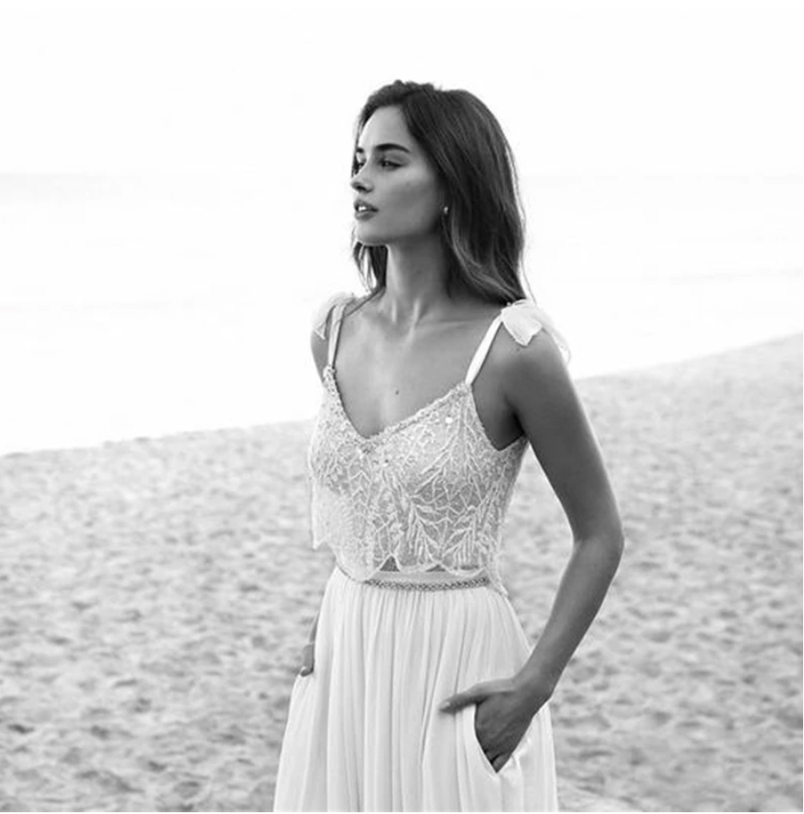 Abito da sposa in pizzo Boho a 2 pezzi 2023 Abiti da sposa con scollo a spaghetti e perline Abiti da sposa senza schienale Sweep Train Beach Abito da sposa in chiffon