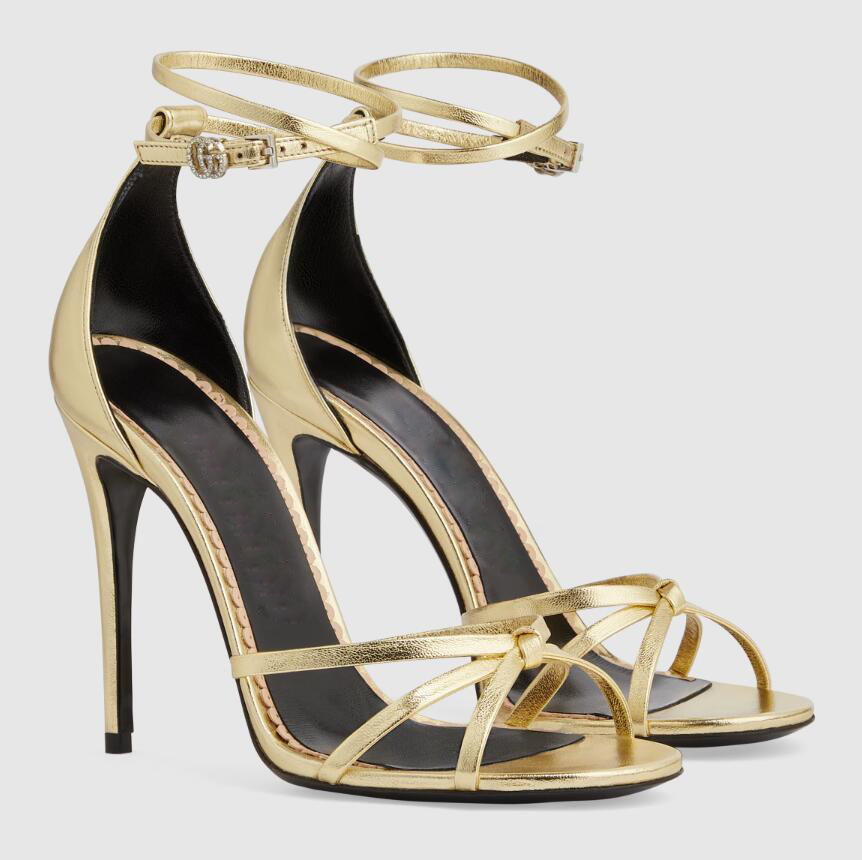 Sandálias De Design Famoso Marcas De Couro Envernizado Sapatos De Salto Salto Dourado Preto Vermelho Bombas Festa De Casamento Gladiador Sandalias Com Caixa.EU35-43 Com Caixa