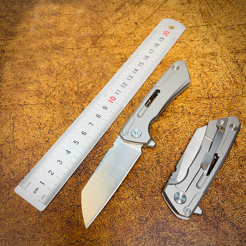 R1691 av toppkvalitet R1691 Flipper Folding Knife D2 Satin Tanto Blade CNC Rostfritt stålhandtag Bollbärande snabbt Öppen utomhus EDC Pocket Knives