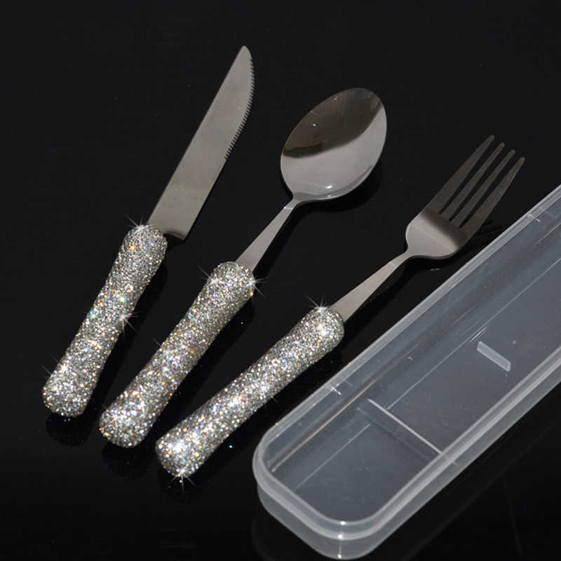 Set di coltelli forchetta cucchiaio di lusso Set di posate in acciaio inossidabile 304 Bling Set di posate di diamanti scintillanti Set di posate Set di stoviglie Regalo L230704