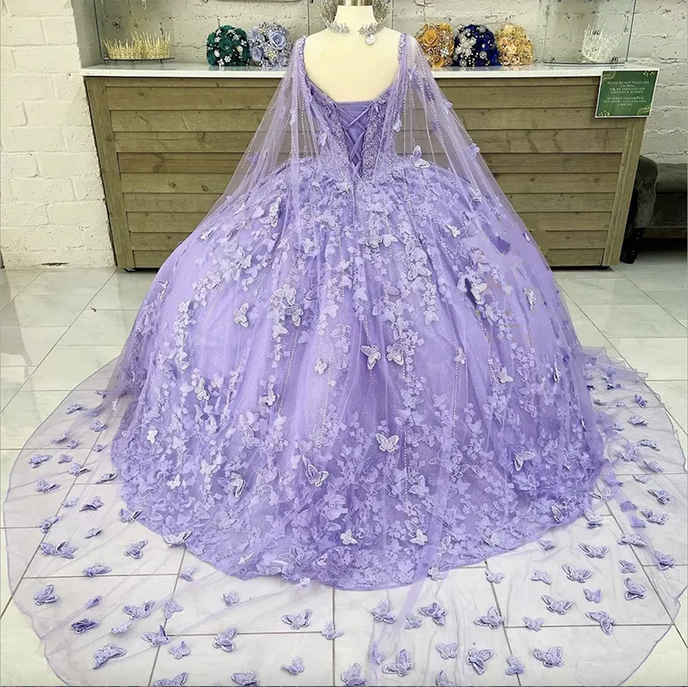 2023 Light Purple Butterflies Lace Quinceanera Dresses With Cap Beading Sweetheart Tulle Long Train Pagenat Prom Sweet 16 Dress Ball Gowns Puffy