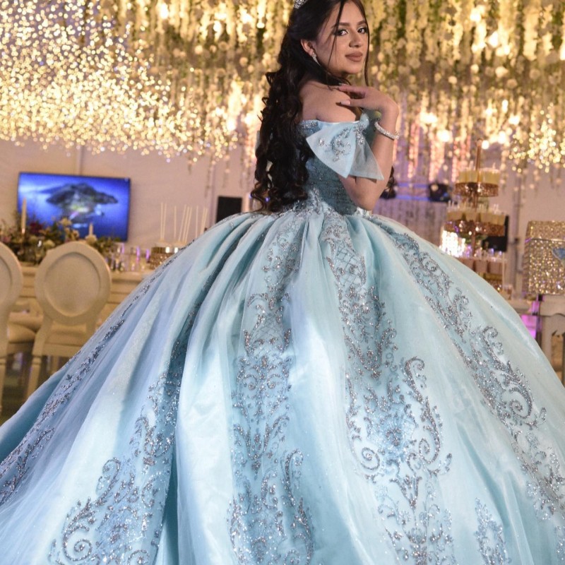 Abiti stile Quinceanera con scollo a cuore blu cielo Abito da ballo 2024 Abito da ballo in tulle con perline di pizzo applique Puffy Sweet 15 16 Abito