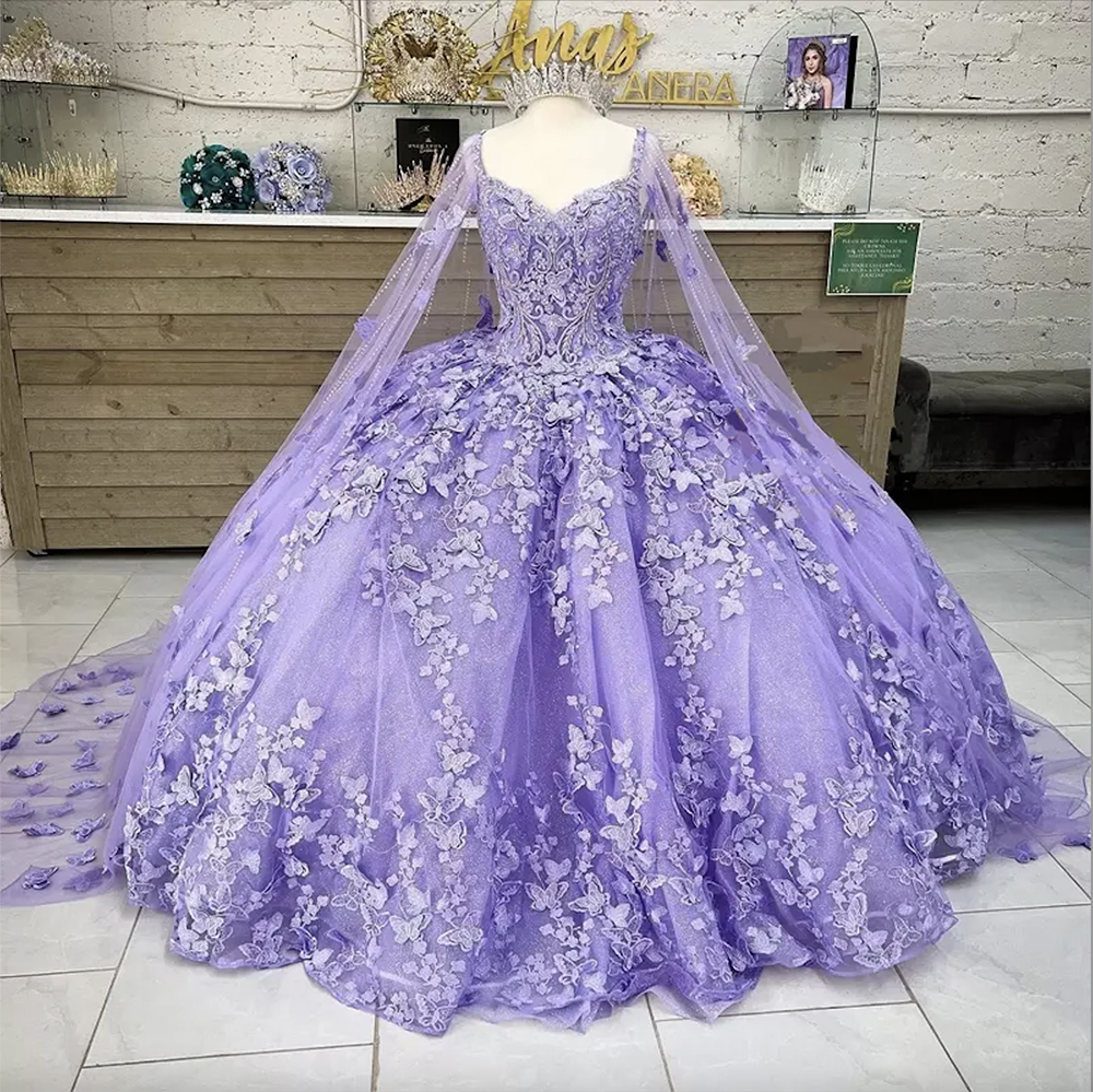 2023 Light Purple Butterflies Lace Quinceanera Dresses With Cap Beading Sweetheart Tulle Long Train Pagenat Prom Sweet 16 Dress Ball Gowns Puffy