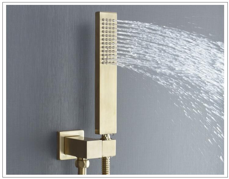 Prysznic w łazience ustawiony na ścianie złoty mikser pod prysznicem zimna i gorąca mosiężna wanna i prysznic mosiężna kran łazienki