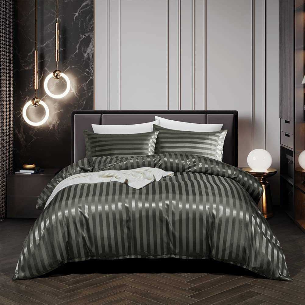 Ensemble de literie en satin de luxe housse de couette avec étui Style européen Double King Size couvre-lit confortable linge de lit sans feuille L230704